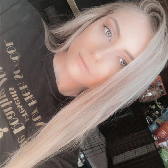 Meet your Posher, Tiffany - Picture 6 of 6